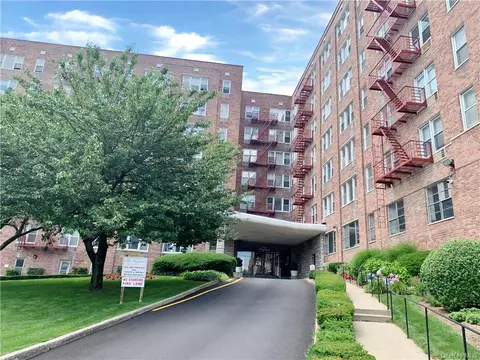 333 Bronx River Rd #703, Yonkers, NY 10704
