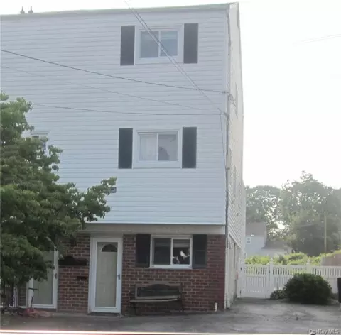 55 Elissa Ln, Yonkers, NY 10710