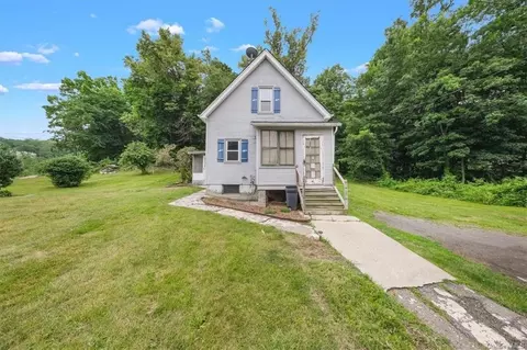 2 Carroll St, Newburgh, NY 12550