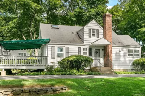 560 Secor Rd, Greenburgh, NY 10530