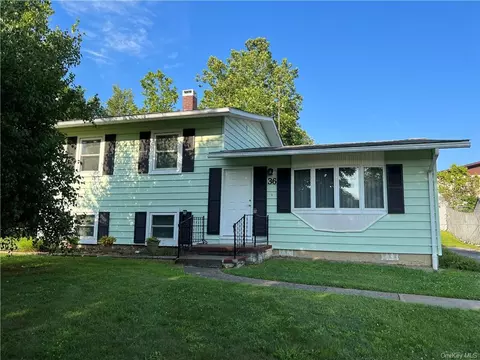 36 Fleetwood Dr, Newburgh, NY 12550