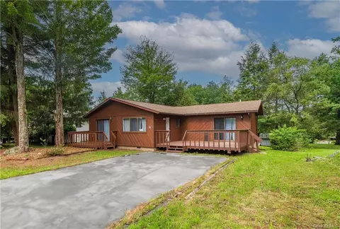 11 Morris Dr, Hurleyville, NY 12747