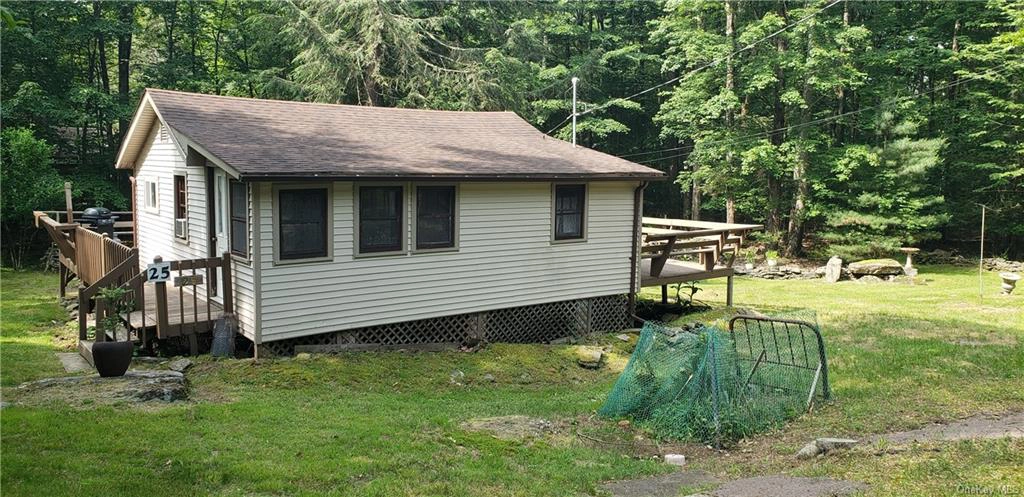 25 W Highland Dr  
