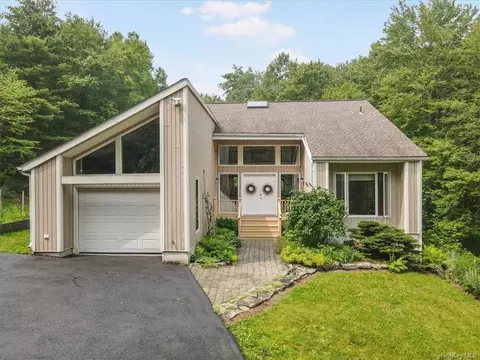 254 Horsepound Rd, Kent, NY 10512