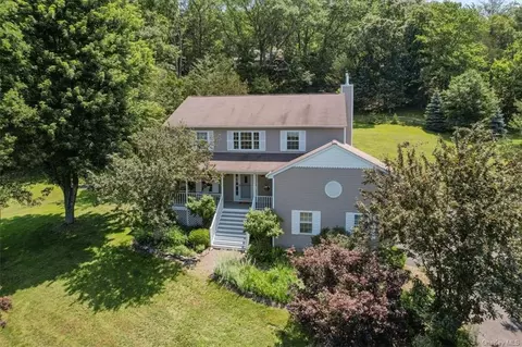 63 Hambletonian Rd, Chester, NY 10918