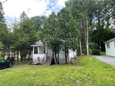 10 Wayne Ave, Highlands, NY 10922