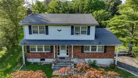31 Salem Rd, Fishkill, NY 12524