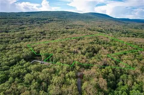 95 Greer Rd, Shawangunk, NY 12566