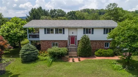 108 Craig Ln, Dover, NY 12522