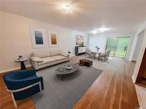 11 Wood Ln, Ramapo, NY 10901