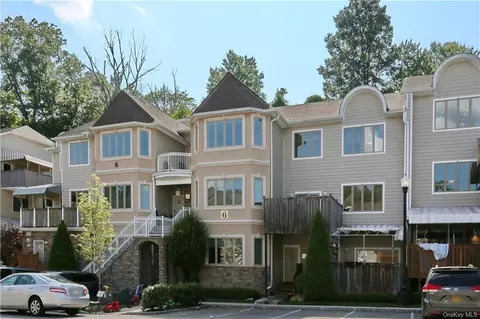 6 Rose Garden Way #302, Ramapo, NY 10952