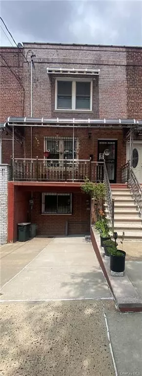 2895 Dewitt Pl, Bronx, NY 10469