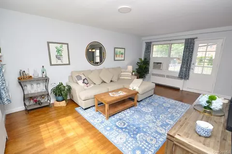 174 Pinewood Rd #67, Greenburgh, NY 10530