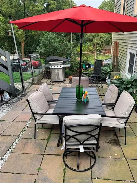 13 S Montgomery St, Walden, NY 12586