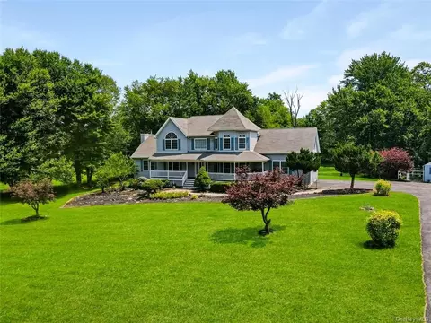 38 Feiertag Rd, Crawford, NY 10941