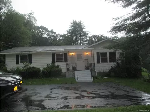 683 State Route 44 55, Plattekill, NY 12528