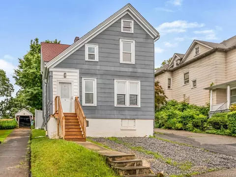 3 Independence Pl, Ossining, NY 10562