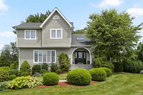 3380 Peach Ct, Yorktown, NY 10547