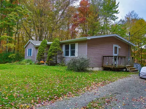 35 Tick Tock Way, Stanford, NY 12581
