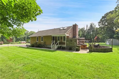 21 South Rd, Southeast, NY 10509