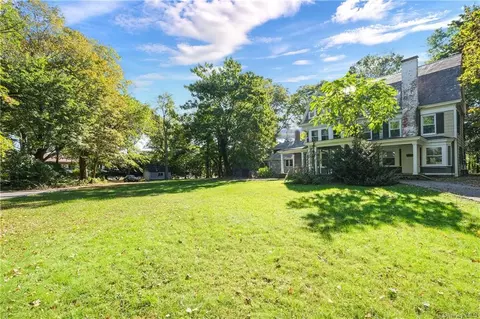 360 North St, White Plains, NY 10605