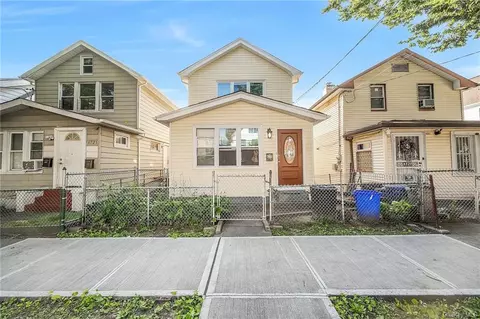 4725 Bronx Blvd, Bronx, NY 10470