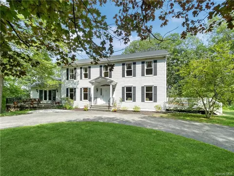 39 Oak Hill Dr, Philipstown, NY 10516