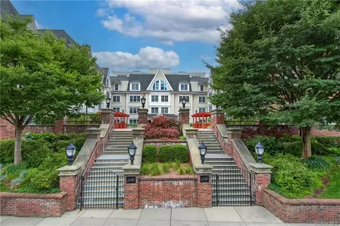 225 Stanley Ave #221, Mamaroneck, NY 10543