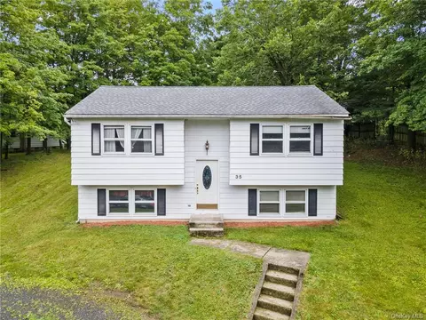 35 East Ave, Walden, NY 12586