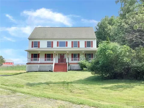 7 Sargent Rd, Warwick, NY 10990