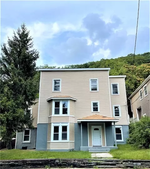 95 W Main St, Port Jervis, NY 12771