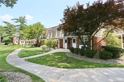 168 Doxbury Ln, Ramapo, NY 10901