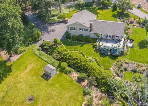 67 Babcock Ln, Ramapo, NY 10901