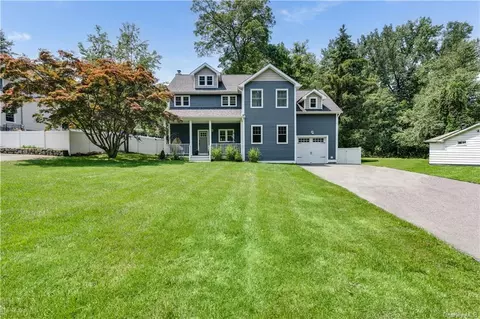 3071 Dale St, Yorktown, NY 10547