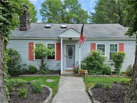 38 Cromwell Hill Rd, Monroe, NY 10950