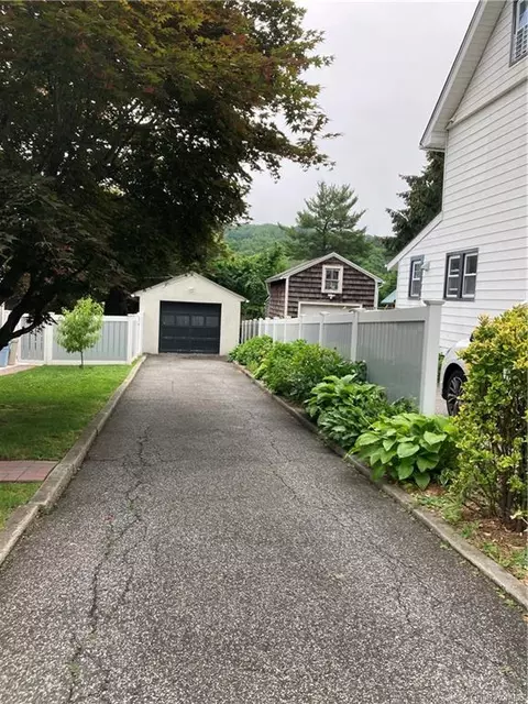 51 Southfield Ave, Greenburgh, NY 10522