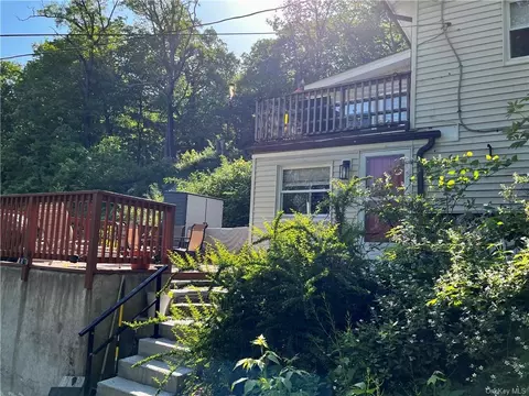 29 Brook Trl, Greenwood Lake, NY 10925