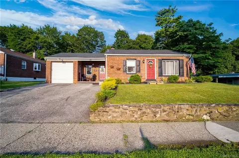 28 Allison Ave, Newburgh, NY 12550