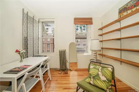524 E 13th St #E4, New York, NY 10009
