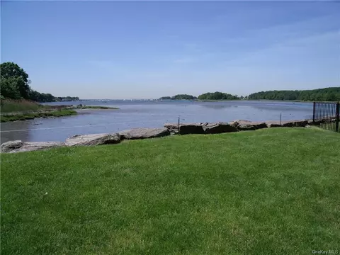 720 Milton Rd #1DW, Rye, NY 10580