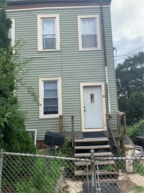 26 Vineyard Ave, Yonkers, NY 10703