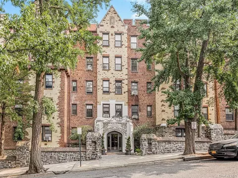 61 W Grand St #1H, Mount Vernon, NY 10552