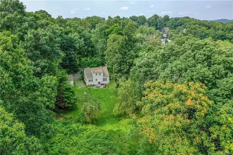 740 Sleepy Hollow Rd, Briarcliff Manor, NY 10510