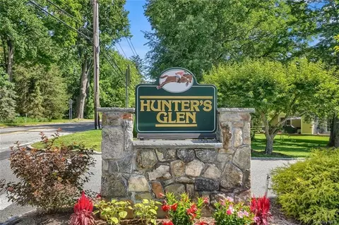 2204 Martingale Dr, Carmel Hamlet, NY 10512