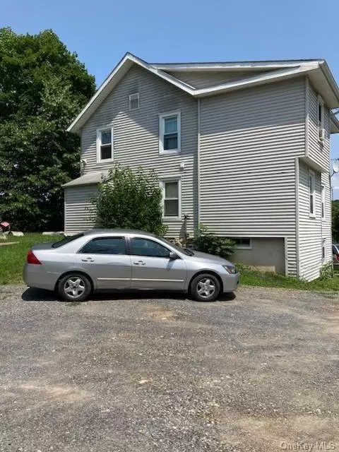 24 Kendall Ct, Staatsburg, NY 12580