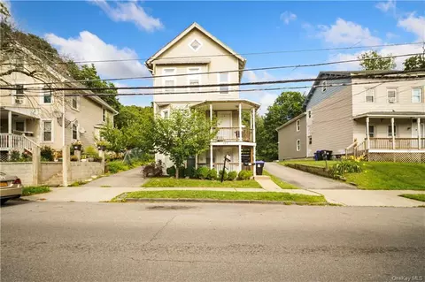 157 N Clinton St, Poughkeepsie, NY 12601