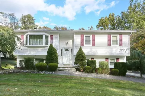 62 N Lorna Ln, Ramapo, NY 10901