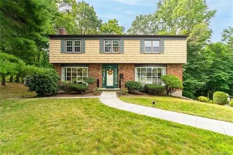 43 Park Dr, Ossining, NY 10562