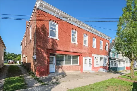 153 6th St, Cortlandt, NY 10596