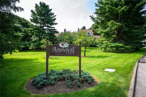 1 Hillside Pl, Mount Pleasant, NY 10514